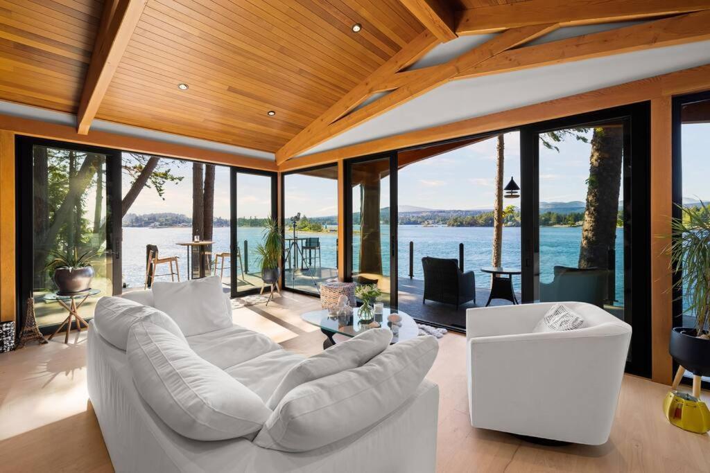 Kingfisher Manor Villa Sooke Dış mekan fotoğraf
