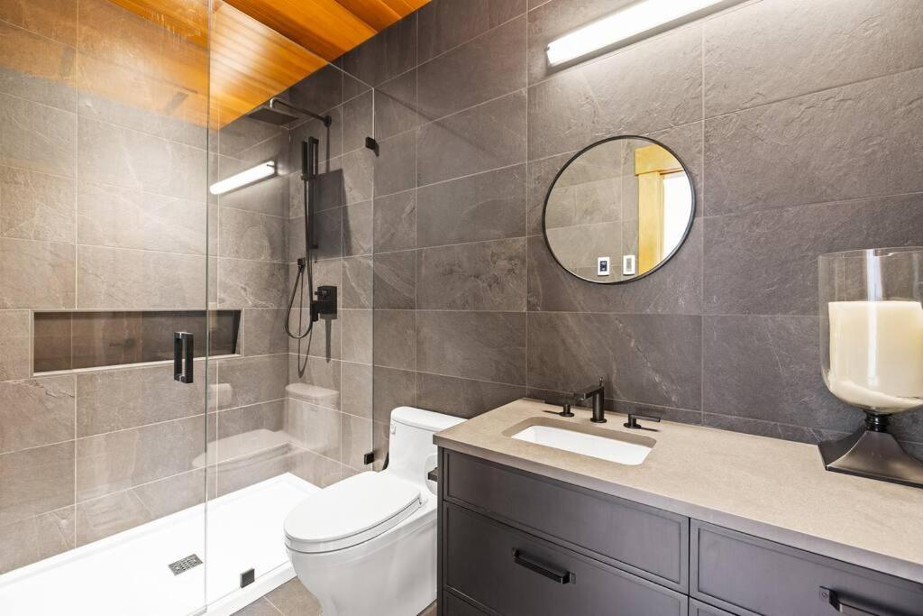 Kingfisher Manor Villa Sooke Dış mekan fotoğraf
