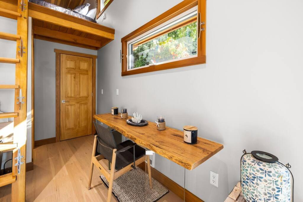 Kingfisher Manor Villa Sooke Dış mekan fotoğraf
