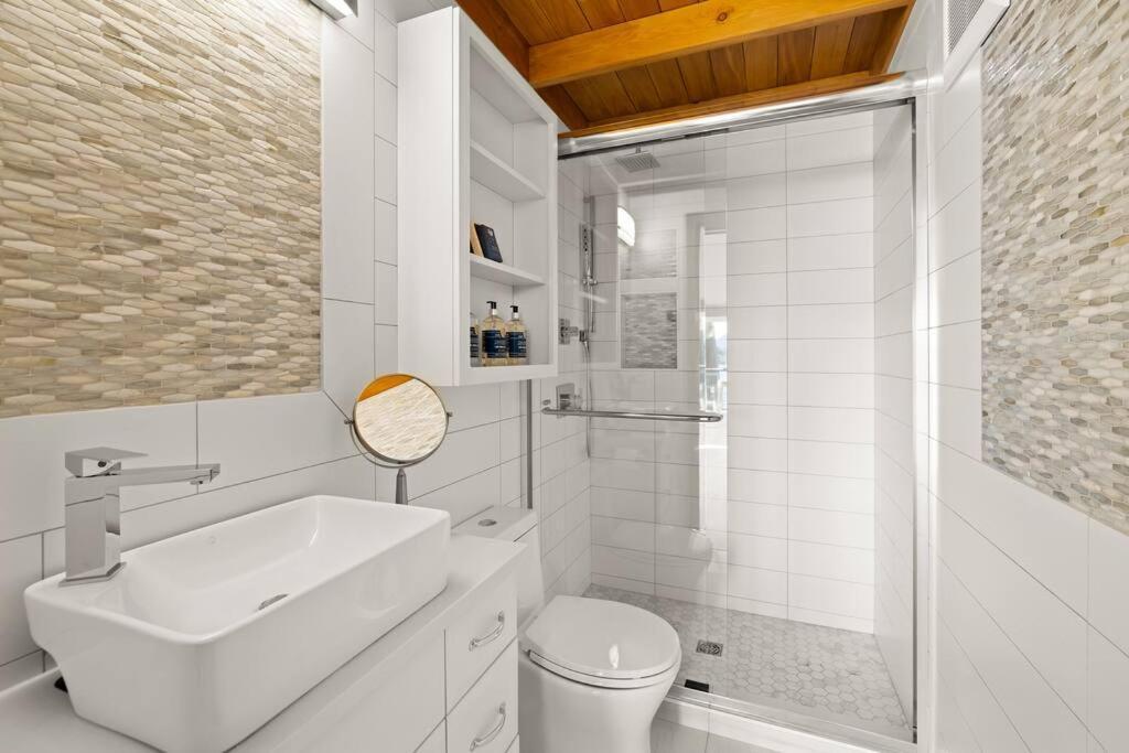 Kingfisher Manor Villa Sooke Dış mekan fotoğraf