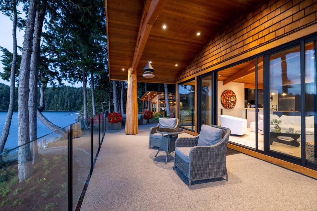 Kingfisher Manor Villa Sooke Dış mekan fotoğraf