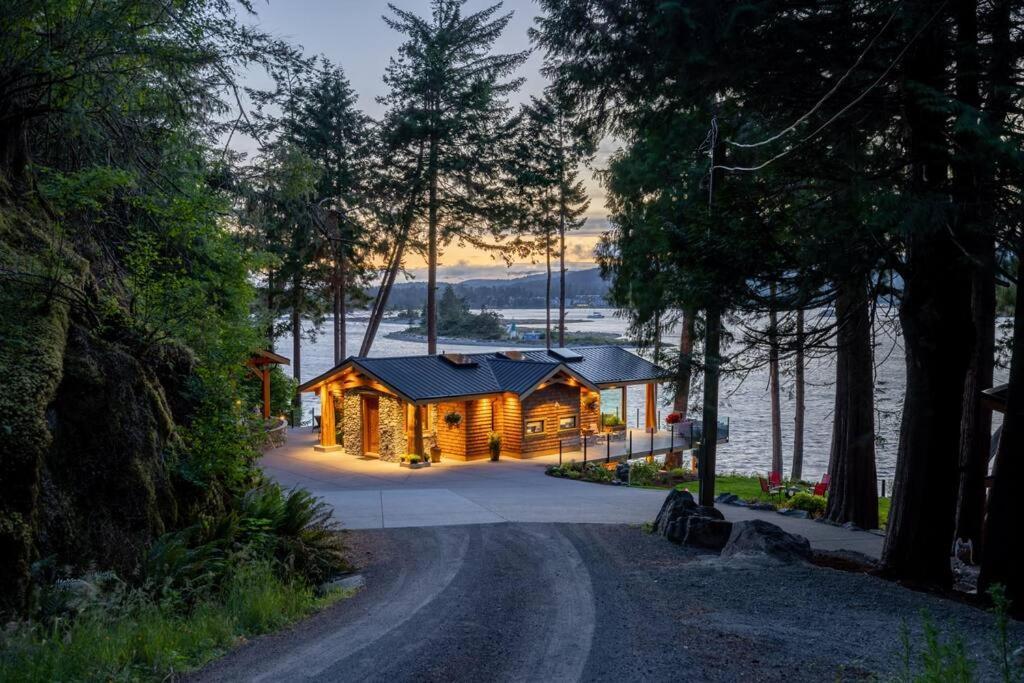 Kingfisher Manor Villa Sooke Dış mekan fotoğraf