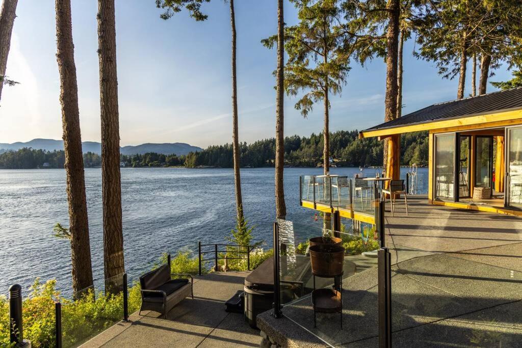 Kingfisher Manor Villa Sooke Dış mekan fotoğraf