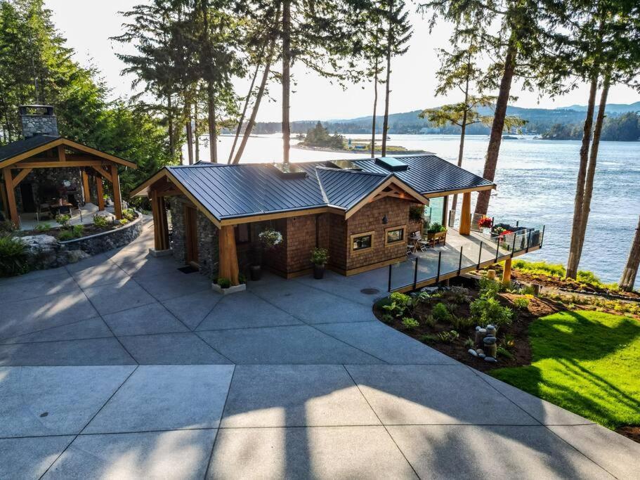 Kingfisher Manor Villa Sooke Dış mekan fotoğraf