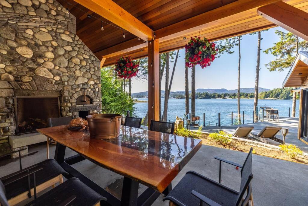 Kingfisher Manor Villa Sooke Dış mekan fotoğraf